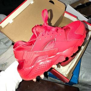Red Nike huaraches
